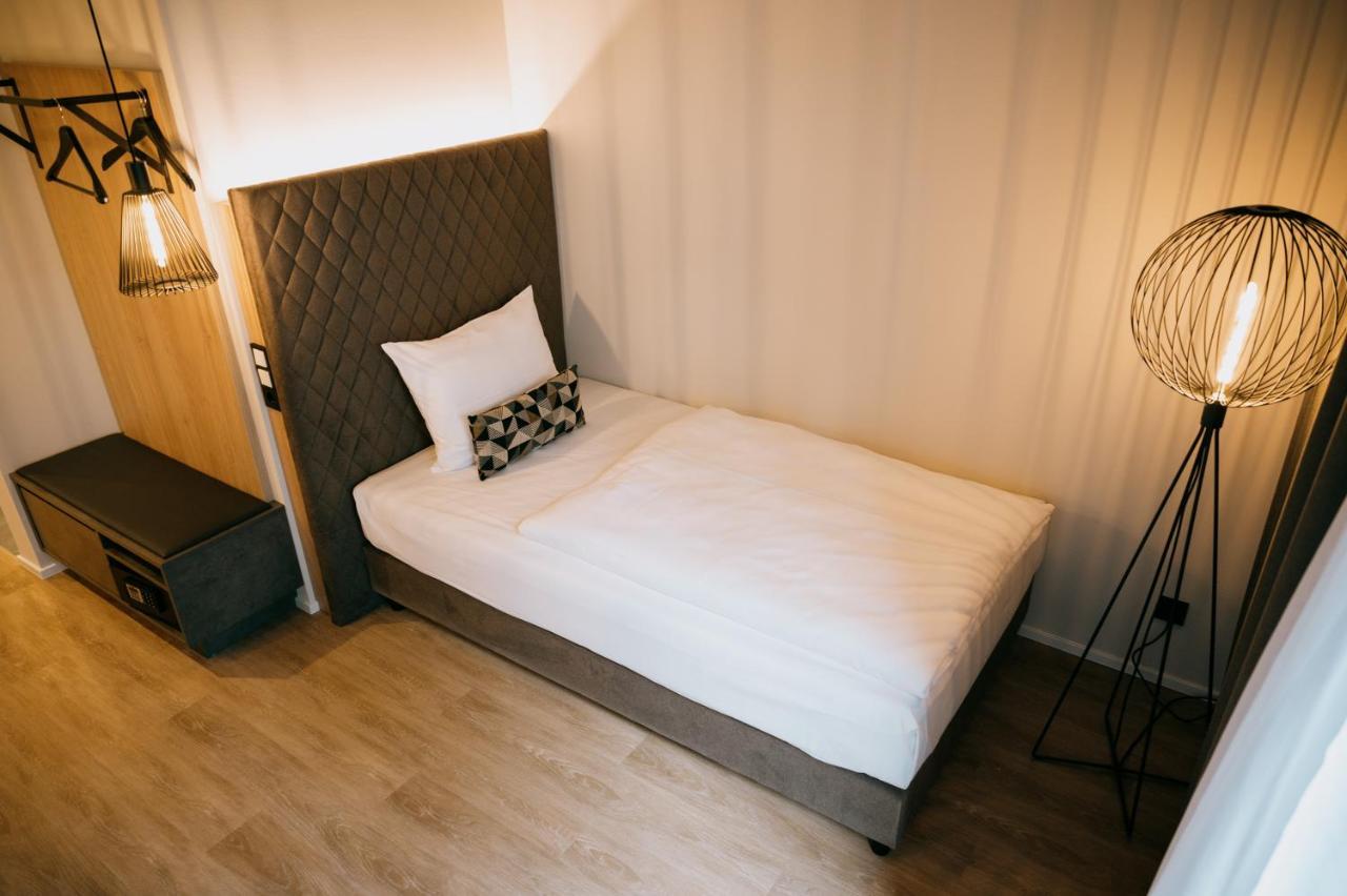 Loom Hotel & Skybar Eislingen Zewnętrze zdjęcie